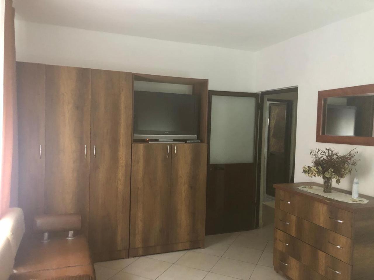 Cozzy Cottage, In Center Of Apartment